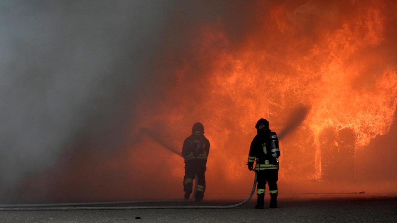 Ollastra, scantinato a fuoco dopo una serata fra ragazzi: indagini dei carabinieri