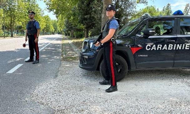 Furti di trattori nel Ferrarese, uomo arrestato sulla costiera amalfitana