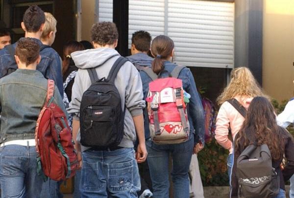 Due bocciature a scuola in tre anni,  la madre: «Ha disturbi dell’apprendimento»