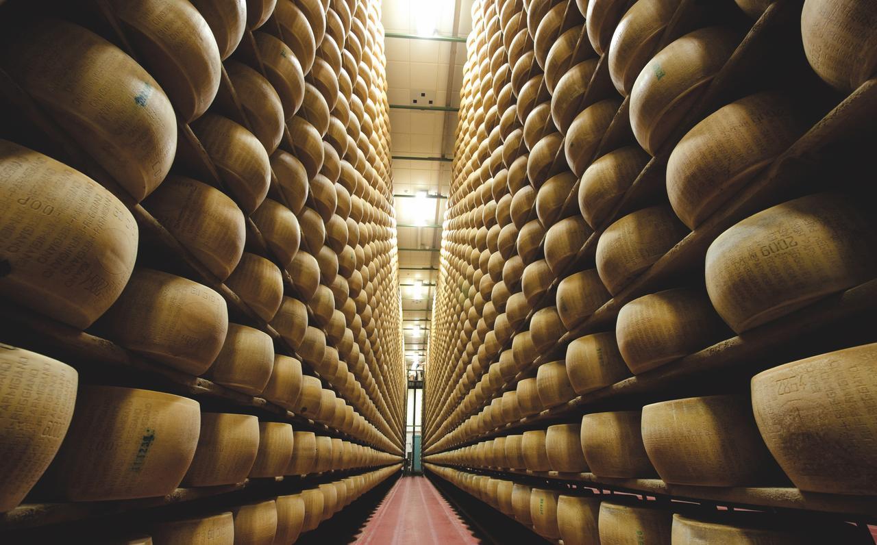 Parmigiano Reggiano, volano le vendite in Italia e nel mondo