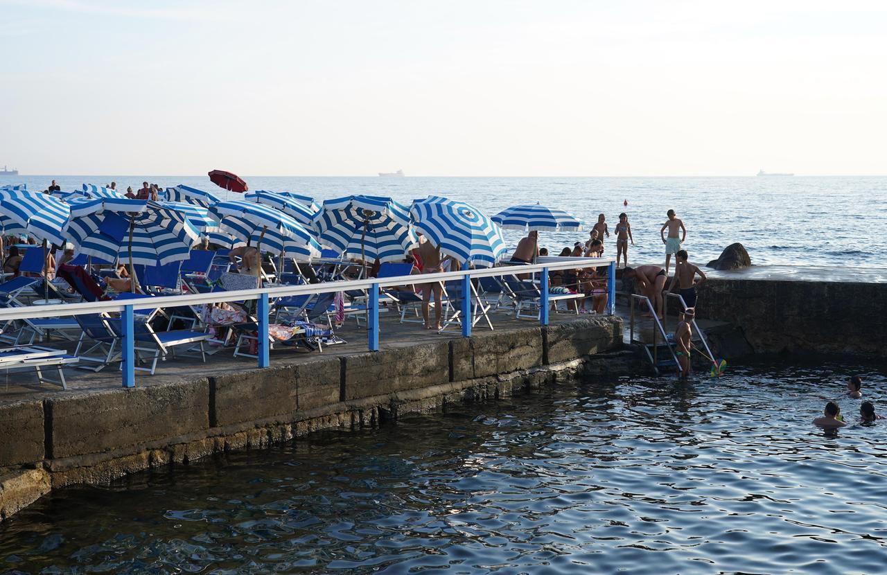 
	Uno scorcio dei bagni Lido a Livorno: il patron Riccardo Ganni ha deciso di non aderire allo sciopero (foto Franco Silvi)

