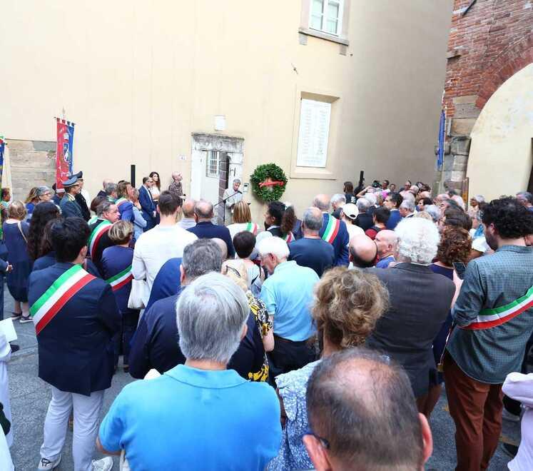 Lucca, l’omaggio ai 28 religiosi trucidati: «Sono i profeti della nostra pace»<br>
