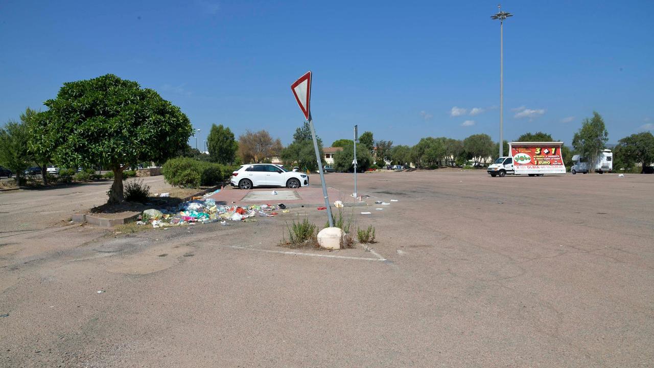 Il piazzale di Olbia Mare che sarà chiuso dal Comune