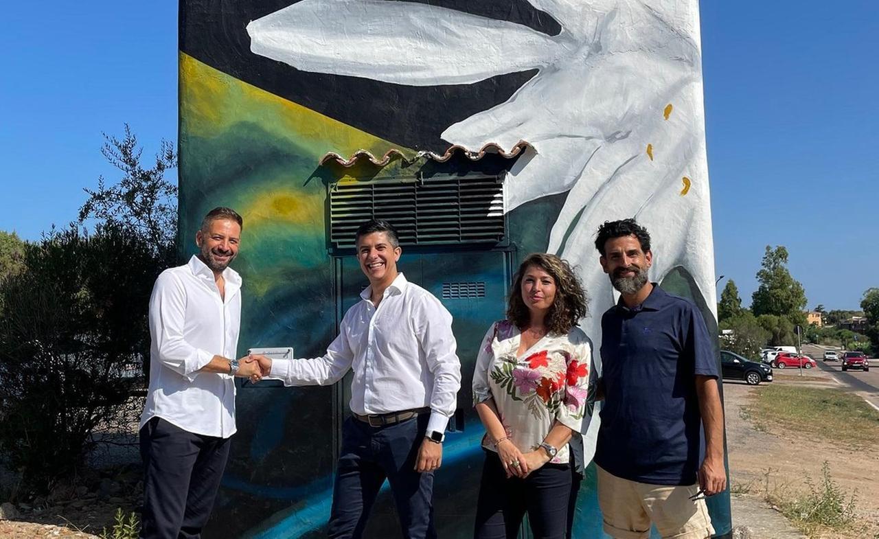 Arzachena, nuova vita per le cabine elettriche: dal degrado alla street art