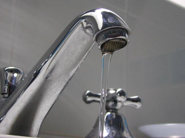 Sassari, acqua non potabile in largo Macao e corso Margherita di Savoia