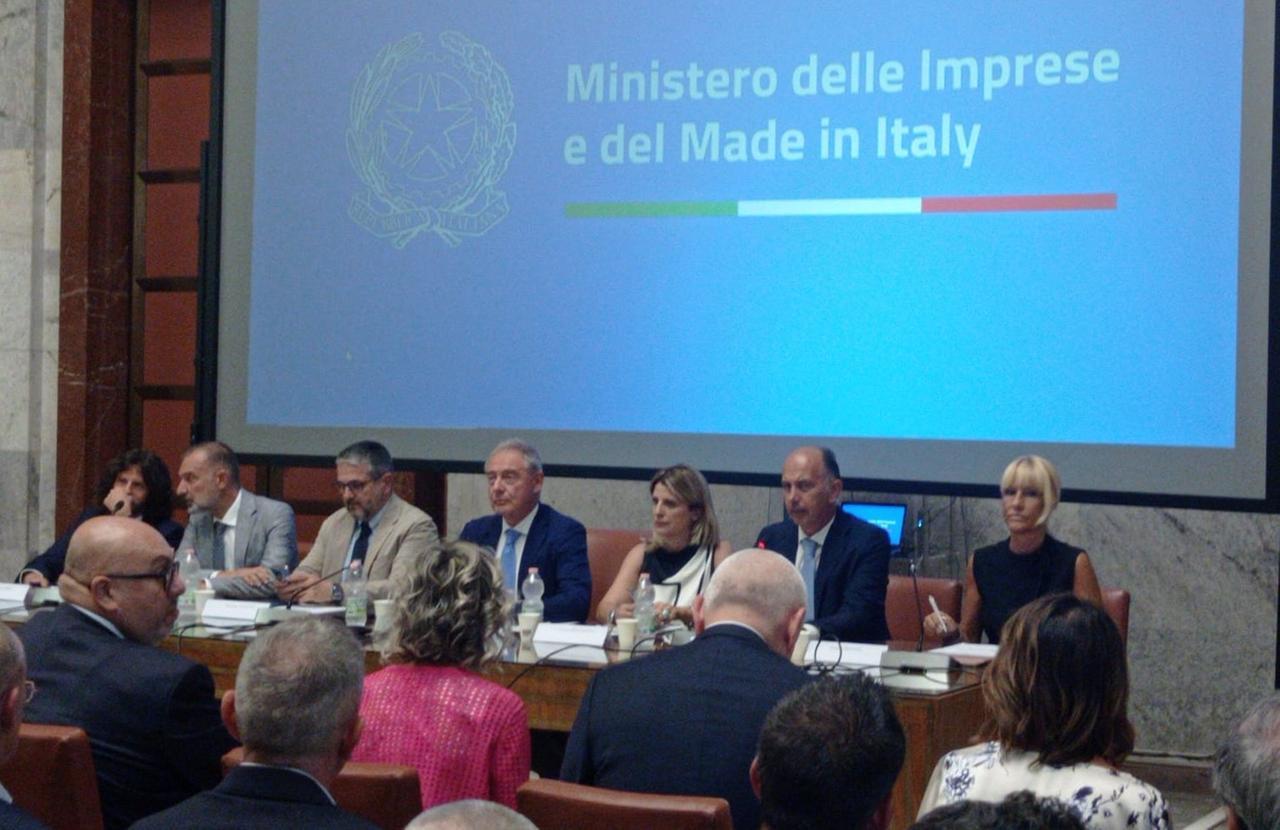 Maserati, ancora troppe ombre sul futuro: «Stellantis si impegni»