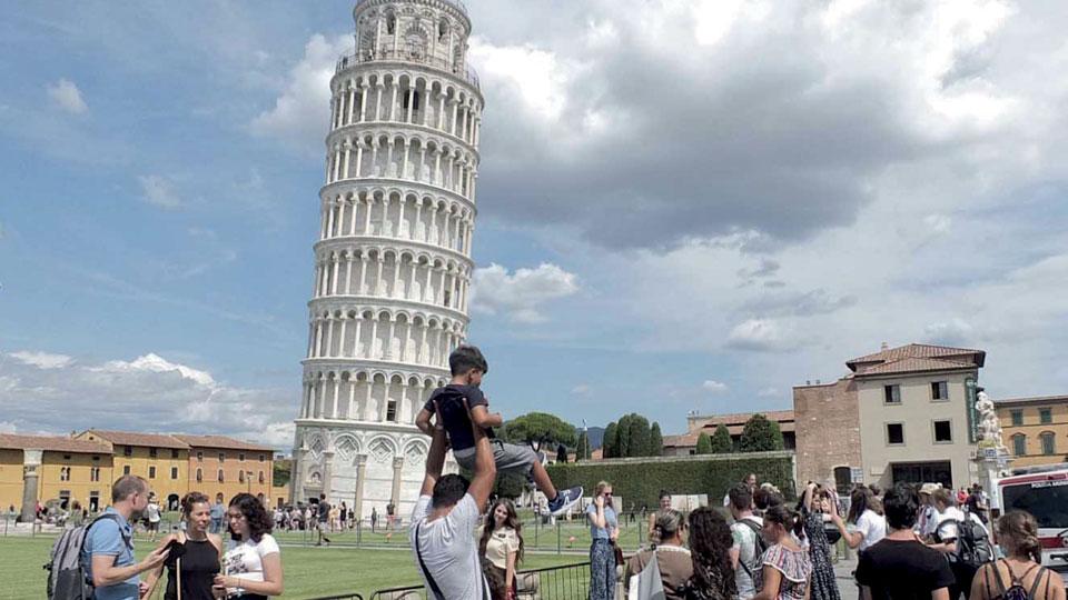 
	Una foto della Torre di Pisa

