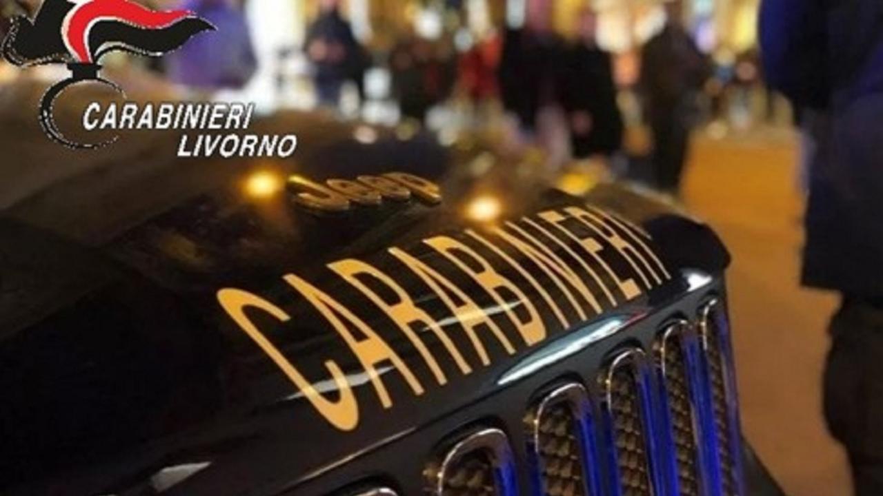 Una pattuglia dei carabinieri (foto d'archivio)