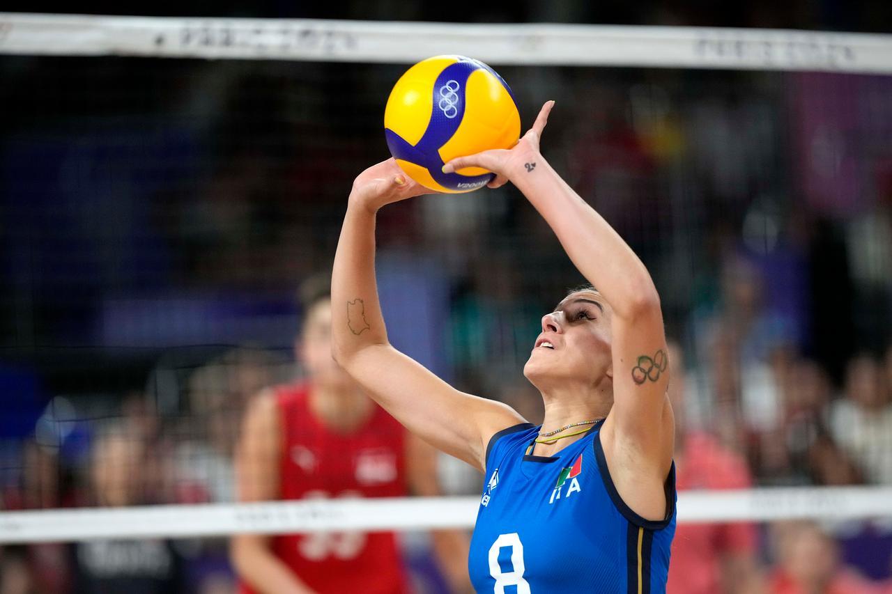 Il punto di Alessia Orro come una forchettata di “malloreddi”: ecco il formidabile muro della palleggiatrice sarda
