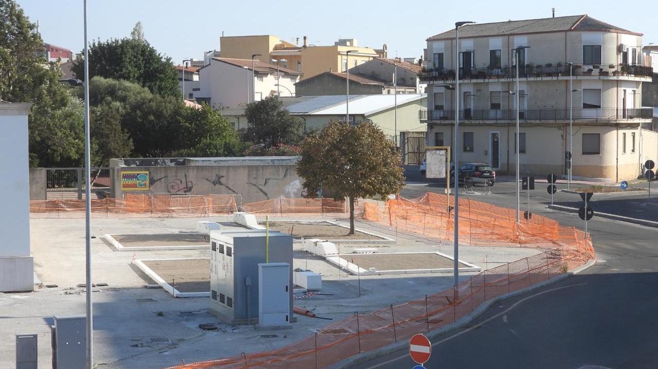«Troppo lunghi i lavori del Foro Boario»: a Oristano scatta l’interpellanza dell’opposizione