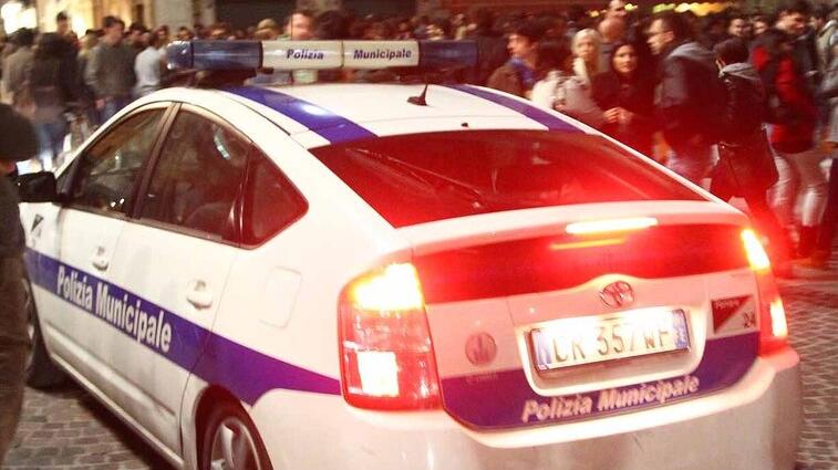 Ferrara, busker sanzionato dalla Locale: la multa la pagano gli spettatori