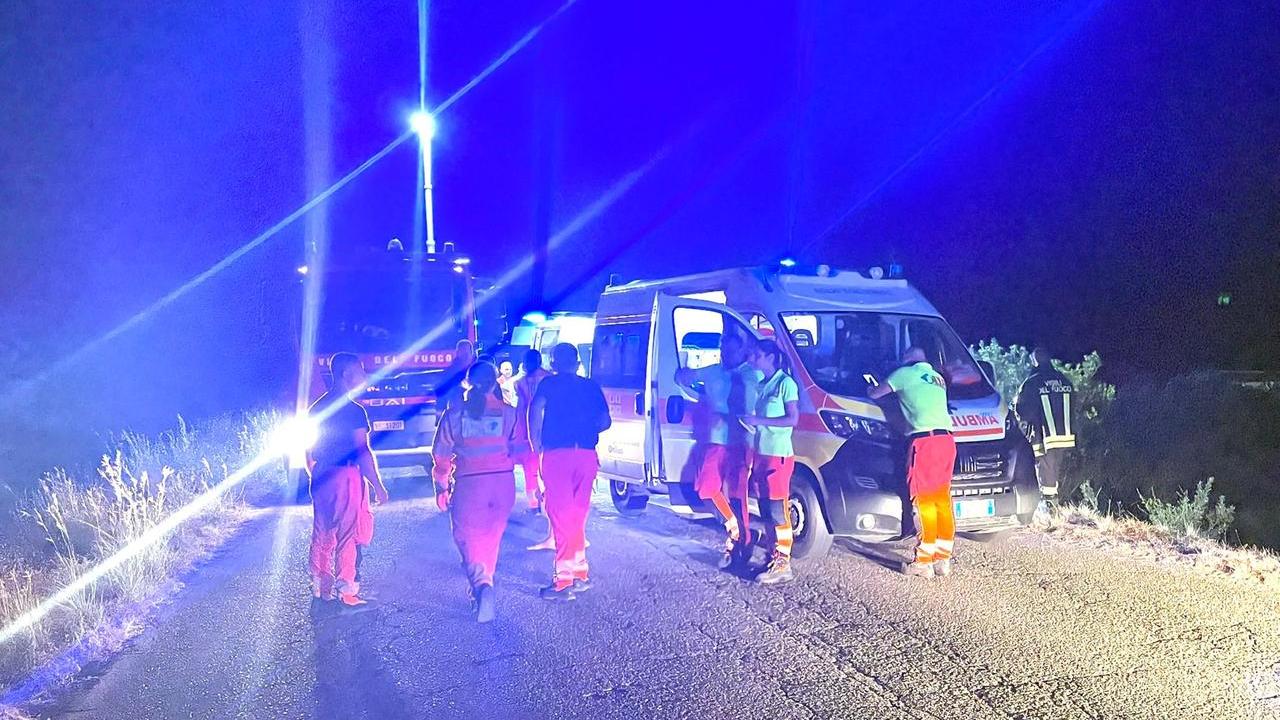 I soccorsi sul luogo dell'incidente (<em>foto Mario Rosas)</em>