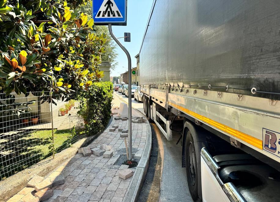 Capannori, rotatorie operative ma Confartigianato denuncia: spazi stretti<br>
