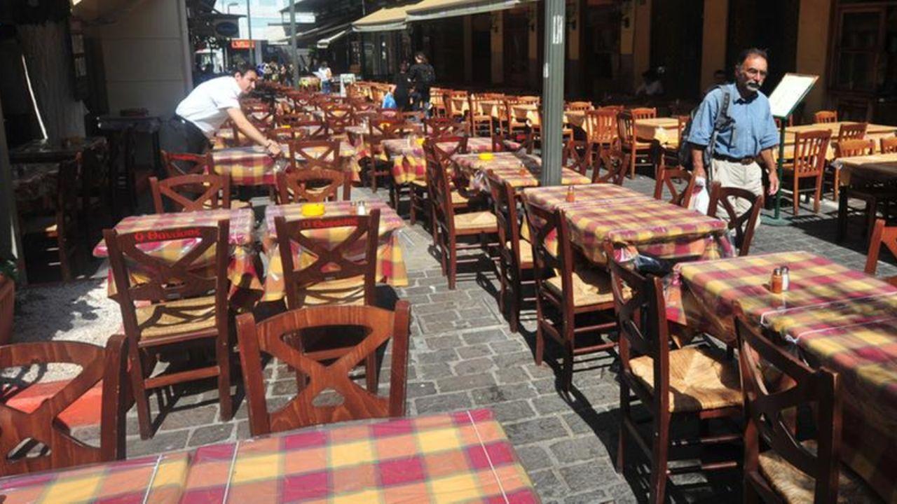 
	Sempre pi&ugrave; ristoranti chiusi a Firenze

