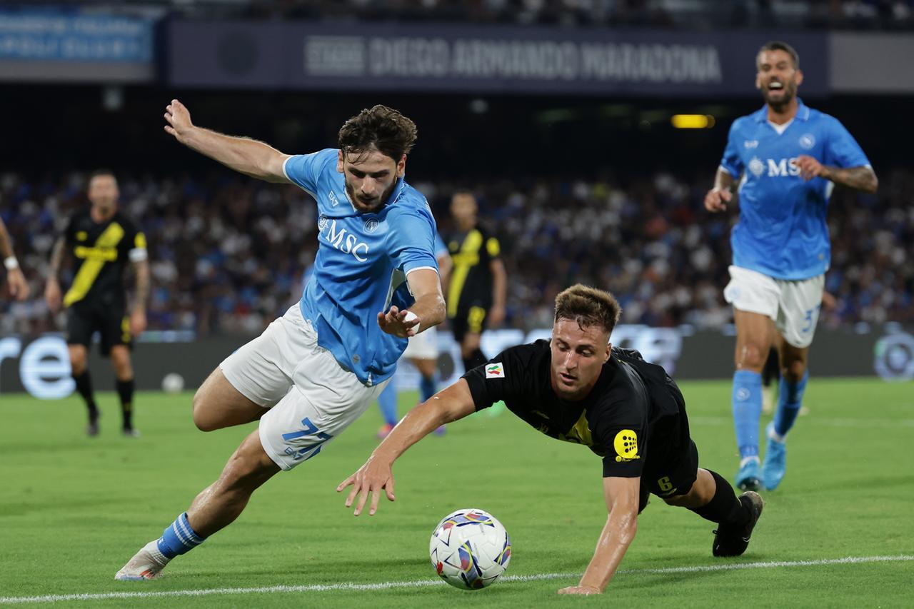 Che bel Modena al Maradona, ma ai rigori vince il Napoli