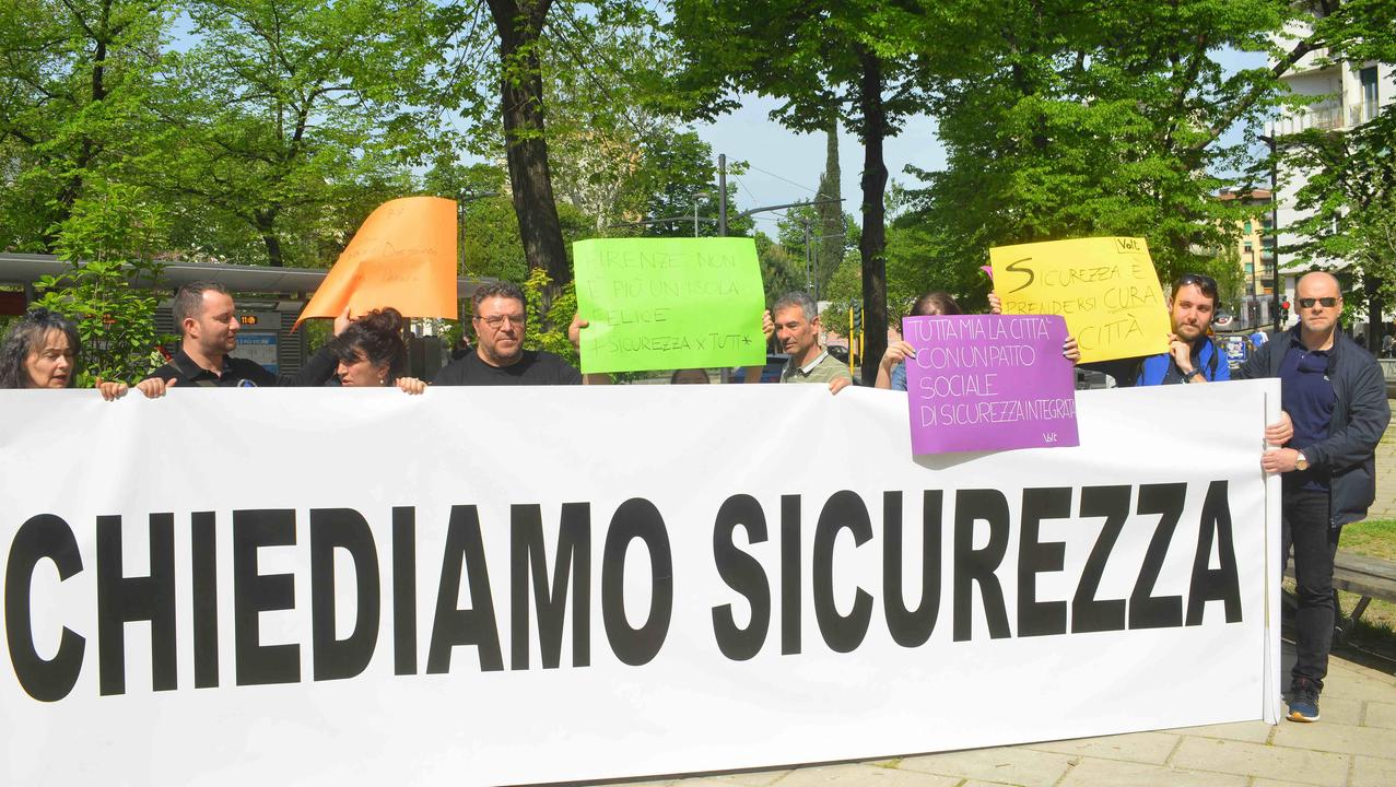Uno dei recenti sit in dei comitati