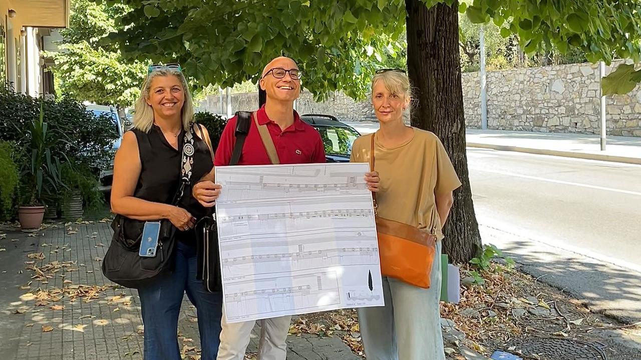 Il sopralluogo dell'assessore Marco Sapia in via Firenze