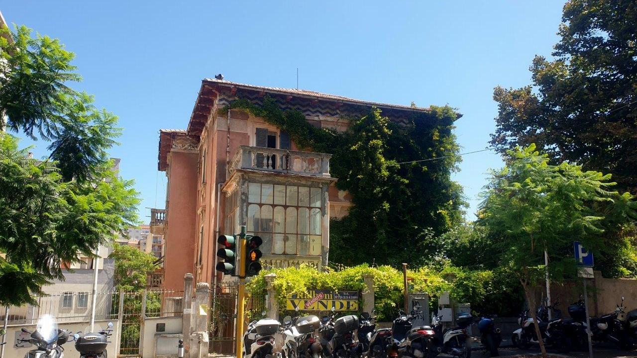 Ecco la maestosa Villa del glicine di Sassari: tornerà a splendere grazie a un nuovo proprietario