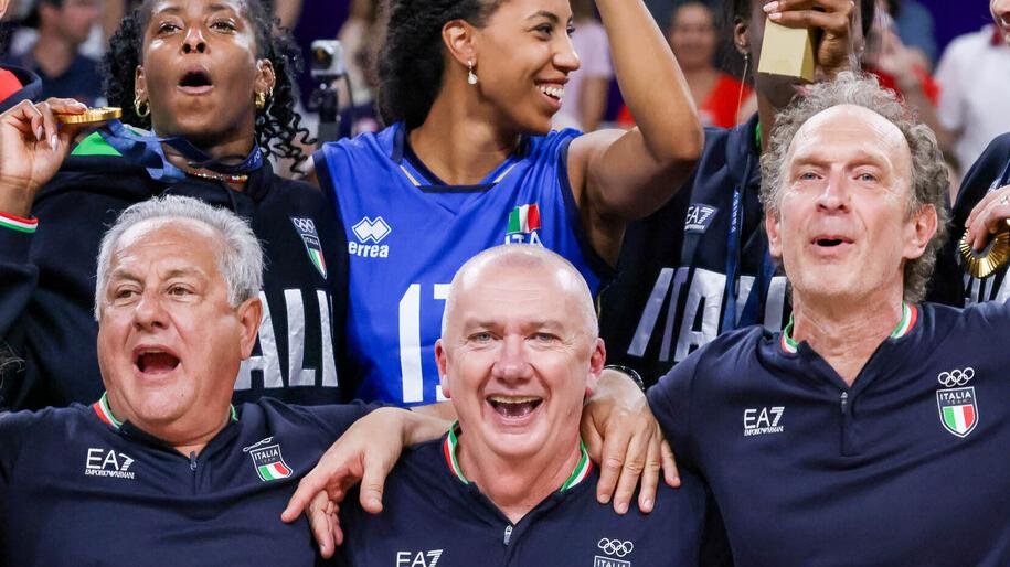 Bertoli, Cantagalli e Antonio Panini elogiano Velasco dopo l'impresa alle Olimpiadi con l'Italvolley: «Una leggenda»