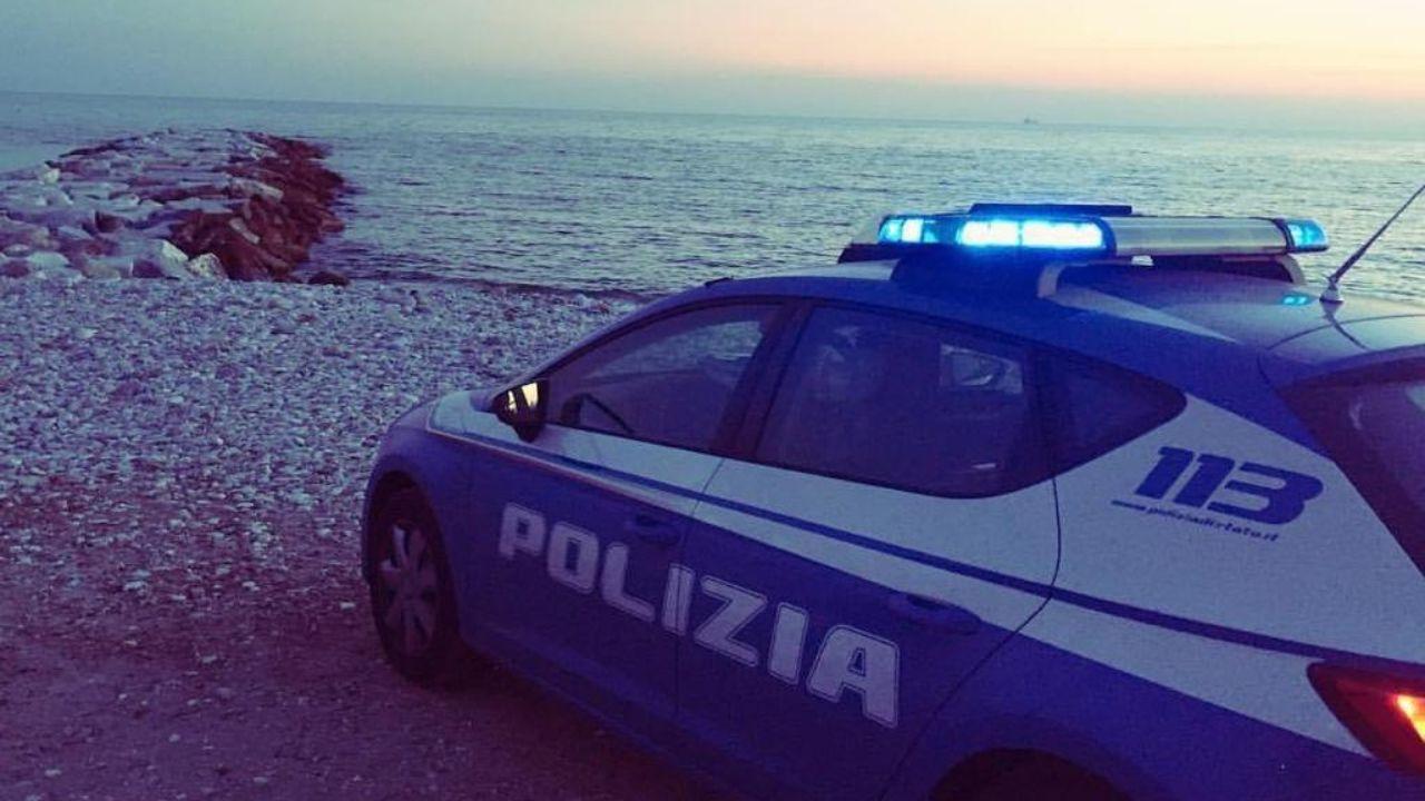 
	La polizia lungo il litorale toscano (foto di repertorio)

