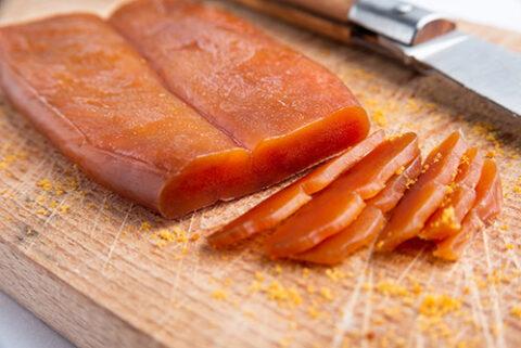 Oristano, con i muggini “sostenibili” la bottarga sarda diventa un business: «Ecco la nostra sfida»