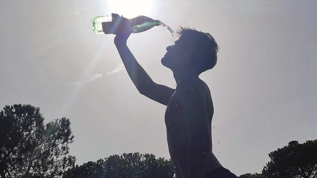 Temperature: temporali in vista ma fino a Ferragosto è caldo torrido