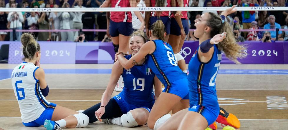 
	L'esultanza delle azzurre con Fahr al centro&nbsp;

