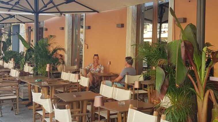 ll bar-pasticceria in centro a Pietrasanta