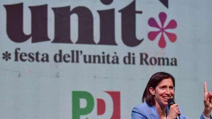 La Festa dell'Unit* ci mette l'asterisco, tra nostalgia e occasione di fare cassa