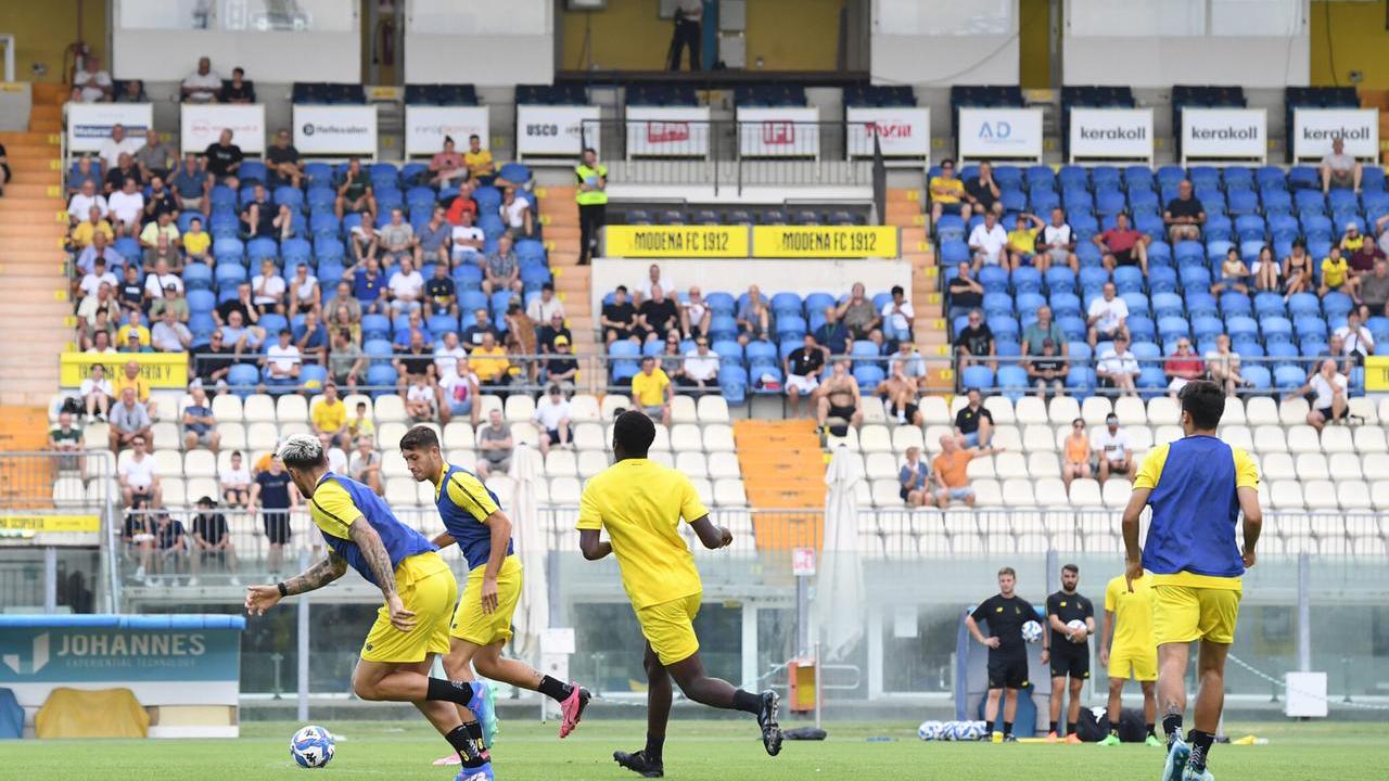 Trecento tifosi al Braglia per l’allenamento a porte aperte del Modena: occhi su Pedro Mendes