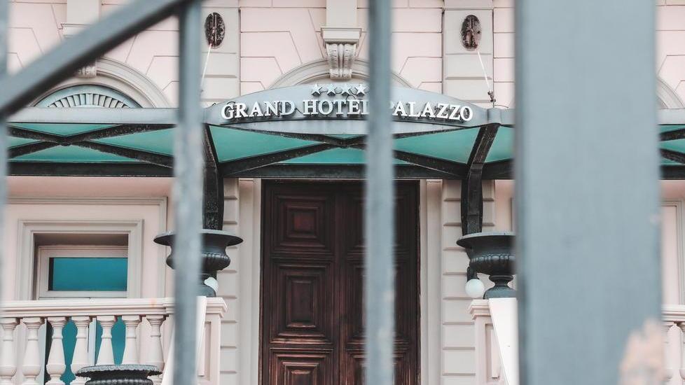 Livorno, terremoto giudiziario intorno al Grand Hotel Palazzo: «Peiani è la mente del sistema criminale»