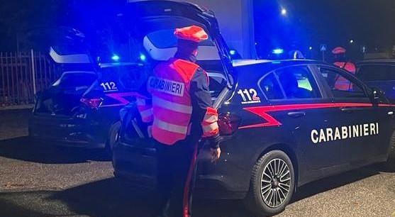 Si rifiuta di vendere la droga per il pusher: tentato omicidio in parrocchia a Sorbara
