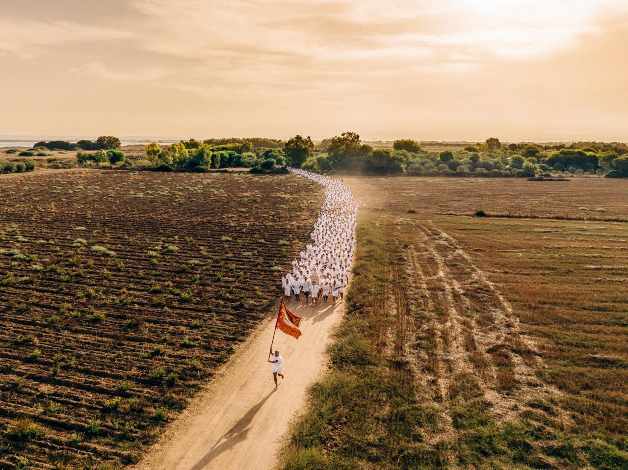 Fede, tradizioni e spettacoli: Cabras prepara la Corsa degli Scalzi