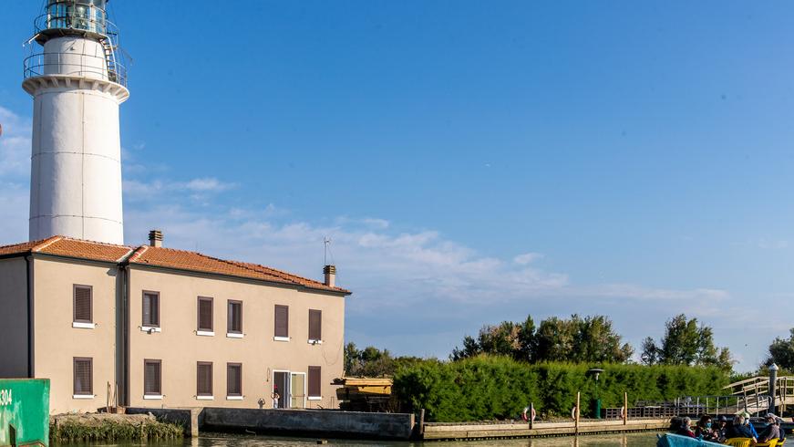 Faro di Gorino vendesi. E il ristorante è già chiuso: «Non stiamo trovando personale»