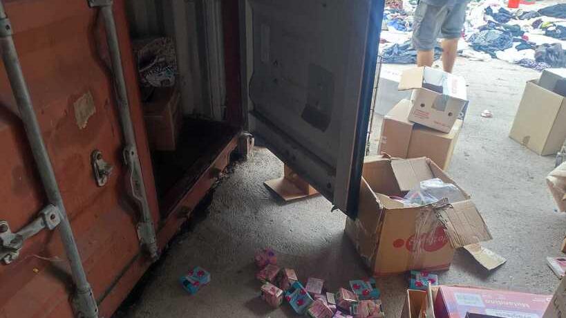 Modena, una nuova notte di razzia al mercatino dei poveri