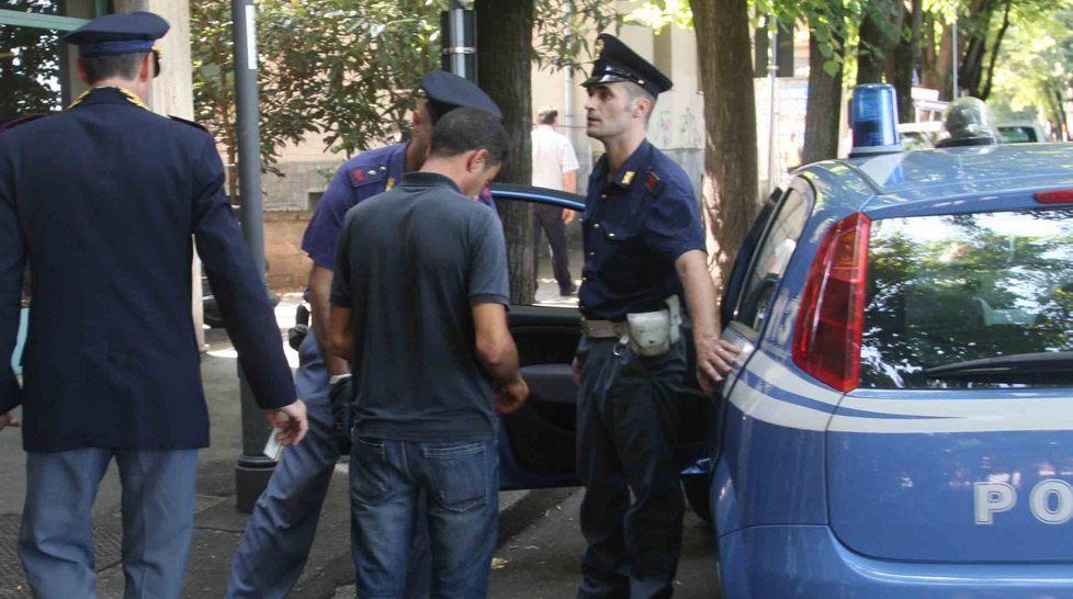 Cibi scaduti e pregiudicati un negozio rischia la chiusura 