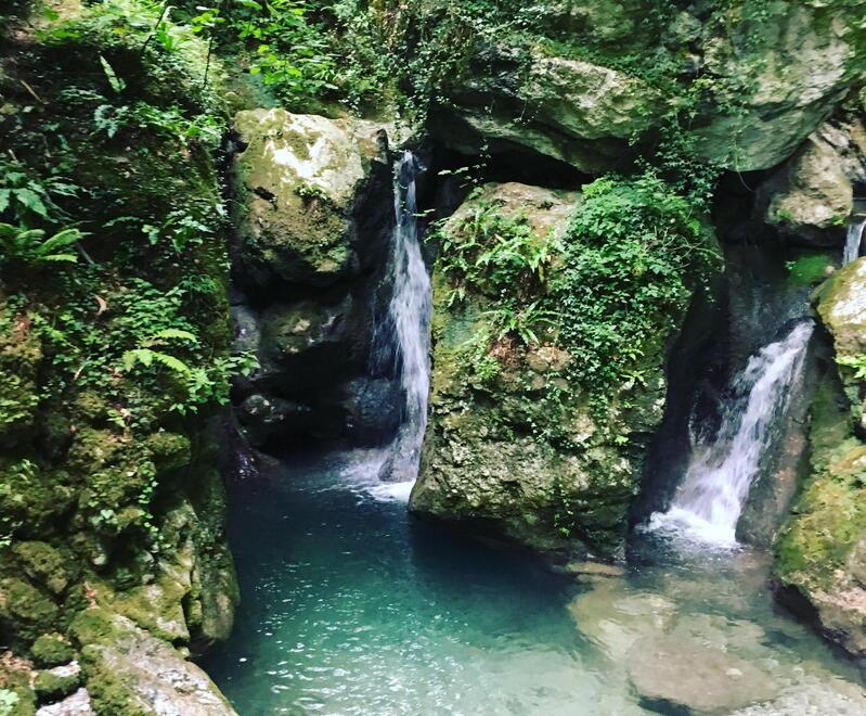 Le piscine naturali sulla valle del Serra