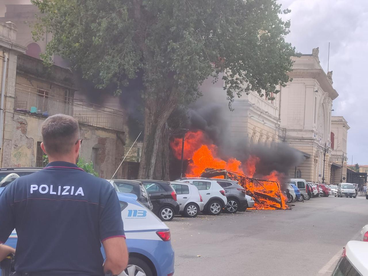 
	L'incendio alla stazione

