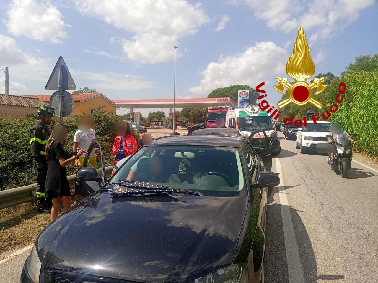 Tamponamento a catena ad Arzachena: quattro feriti