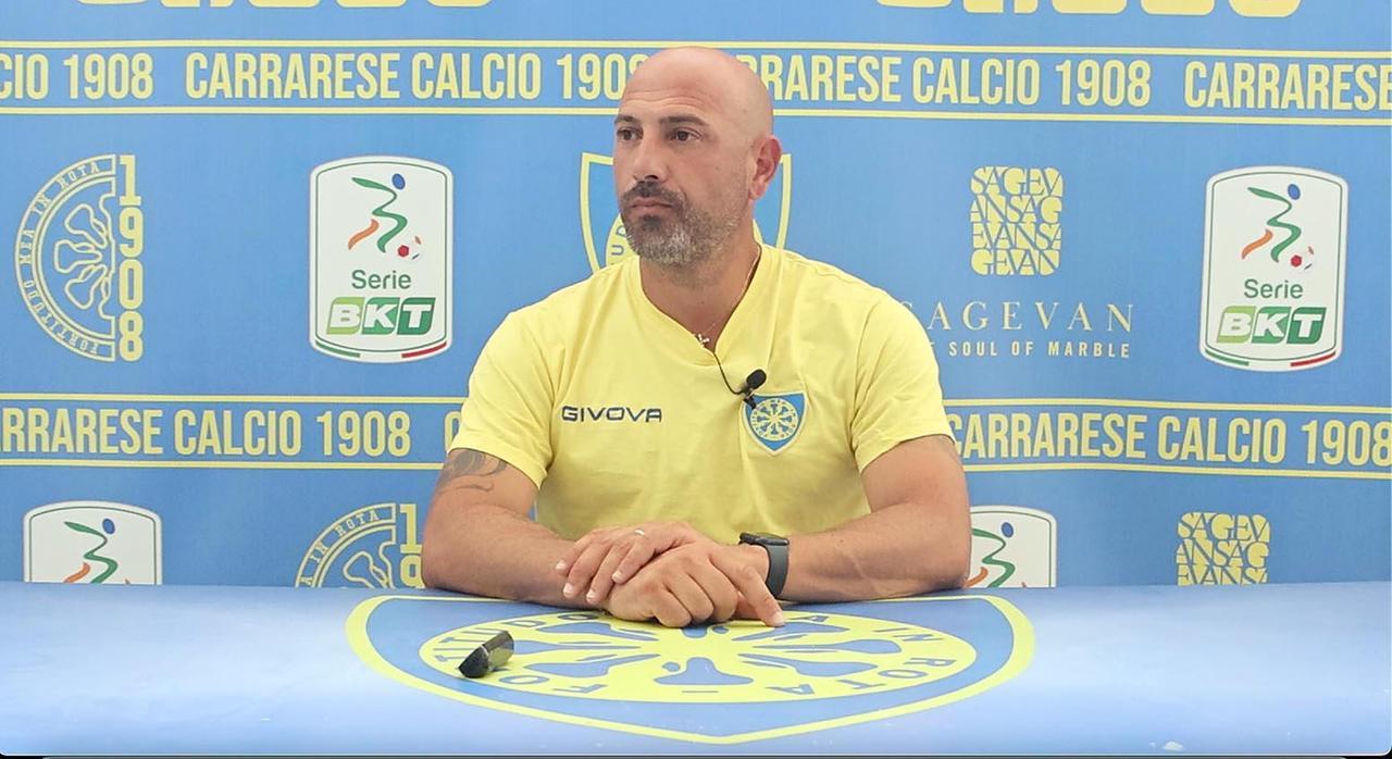 
	Mister Calabro in conferenza

