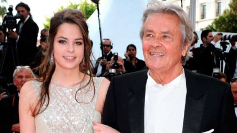 
	L' ttore&nbsp;Alain Delon&nbsp;assieme alla figlia Anouchka

