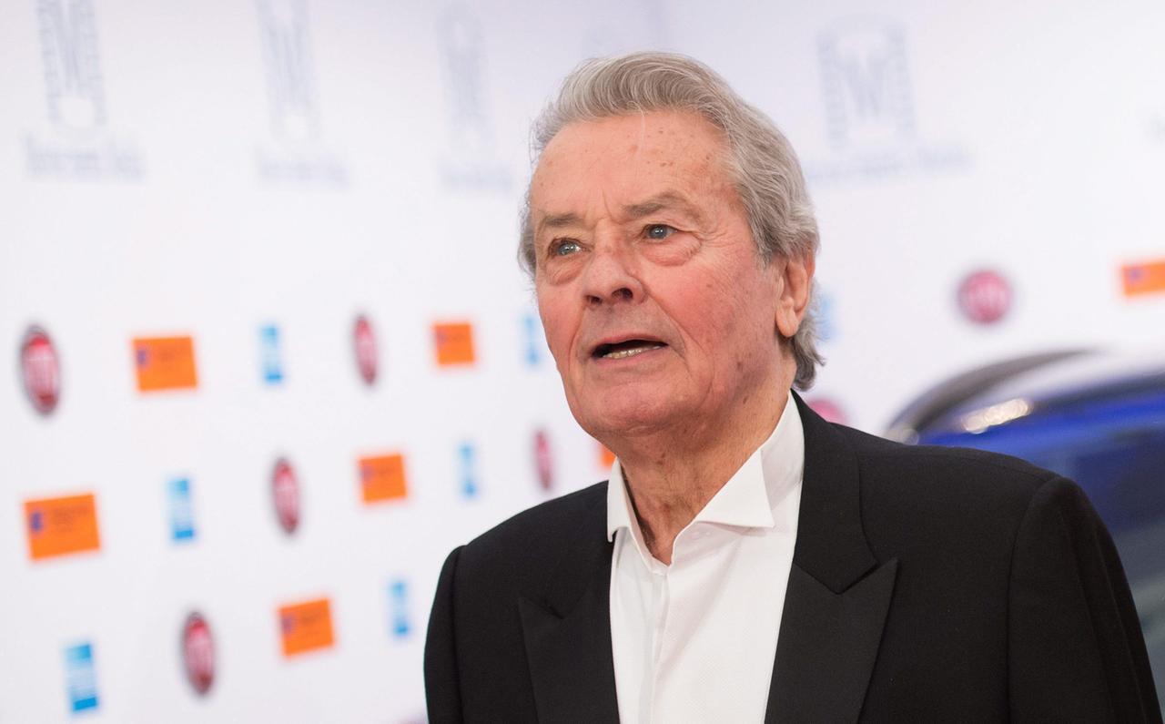 
	Alain Delon

