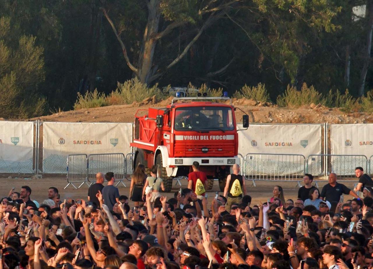 Olbia, vigile del fuoco picchiato da tre bodyguard al Red Valley