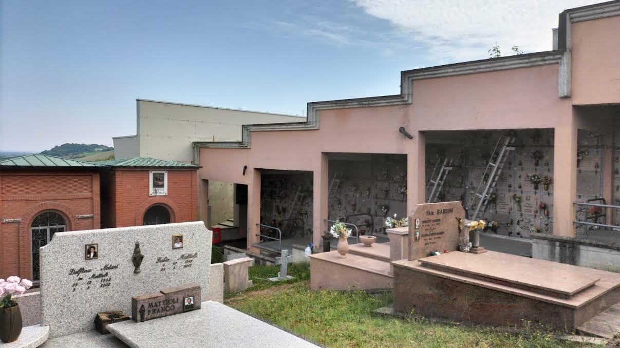 Rubate tutte le grondaie di rame dal cimitero