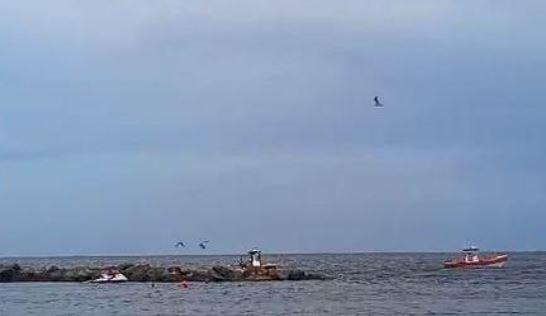 Venticinquenne entra in acqua e muore, tragedia a Porto Garibaldi