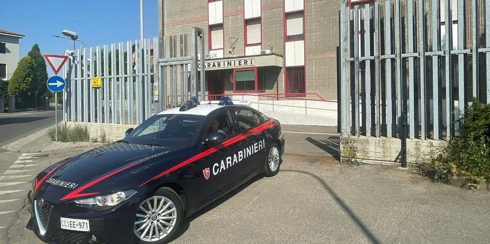 Raffica di furti di borse e portafogli: venti donne derubate in un giorno a Sassuolo