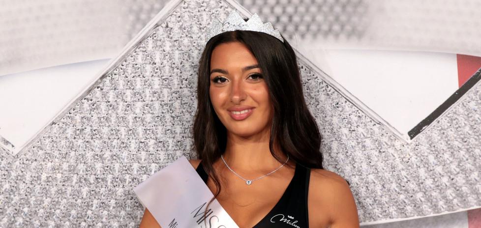 Il sorriso più bello della Toscana arriva da Viareggio. Per Penelope il sogno di Miss Italia