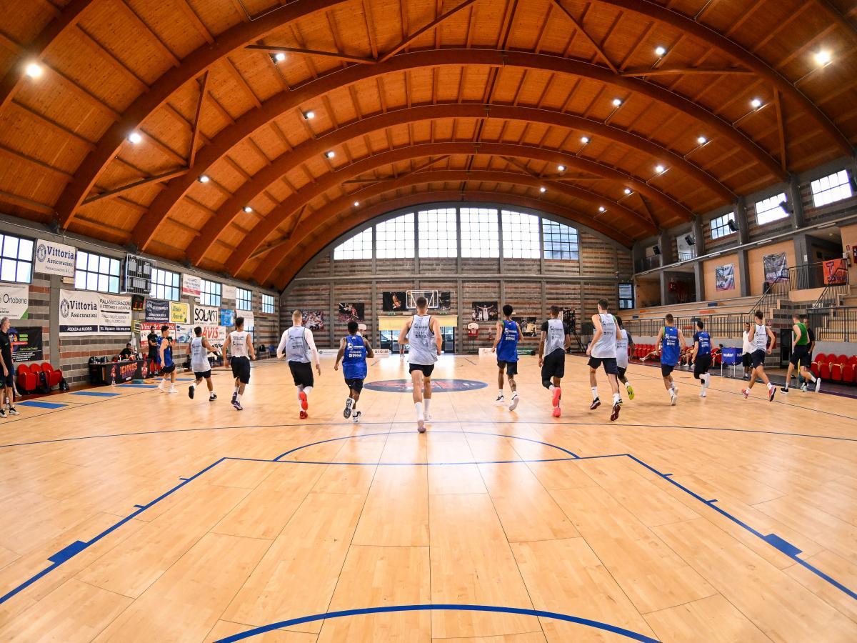 La Dinamo in ritiro a Nuoro per preparare una stagione molto intensa