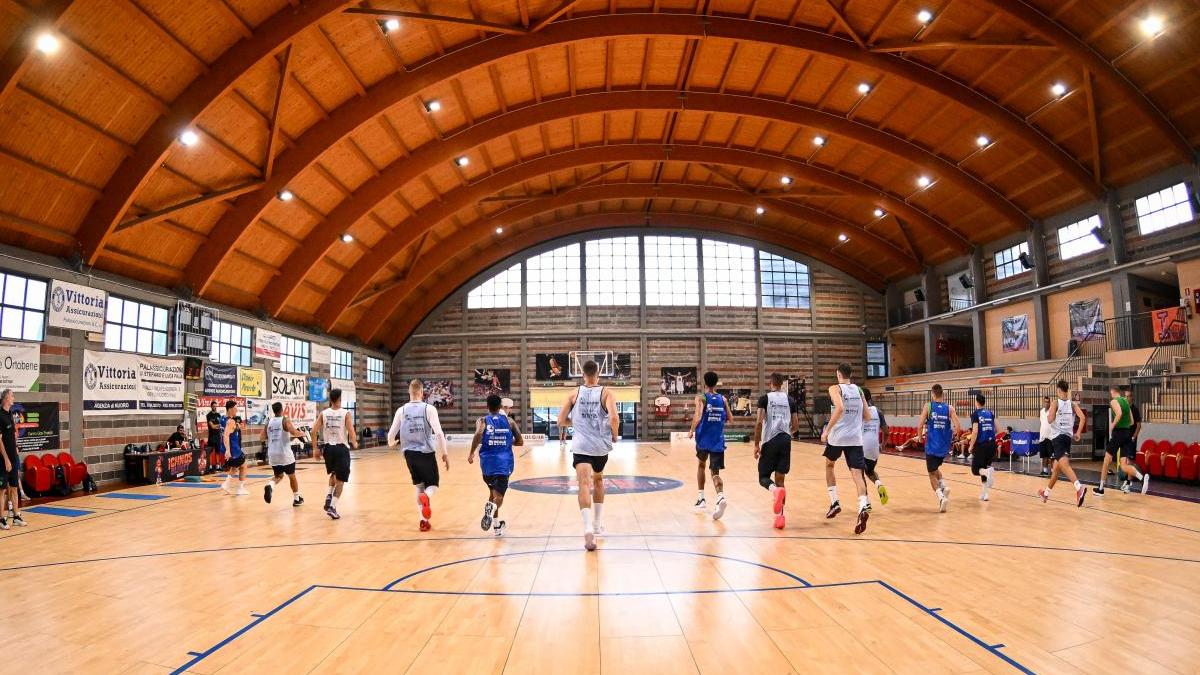 La Dinamo in ritiro a Nuoro per preparare una stagione molto intensa