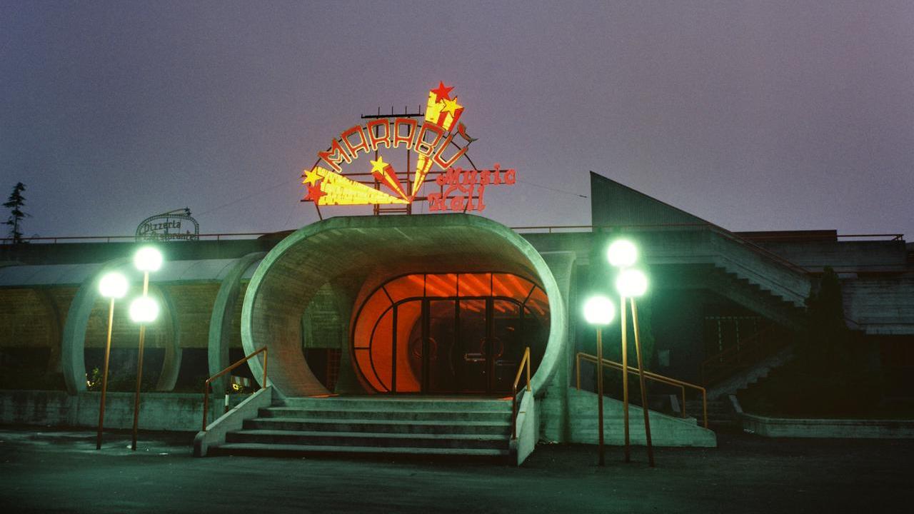 Il Marabù si riaccende per una notte: il grande evento amarcord nel piazzale